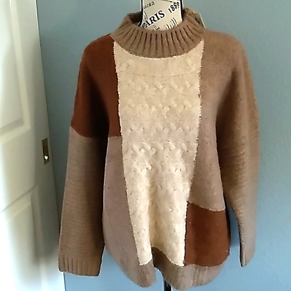 Cost Plus World Market Sweaters - NWT - World Market Colour Block Sweater - One Size